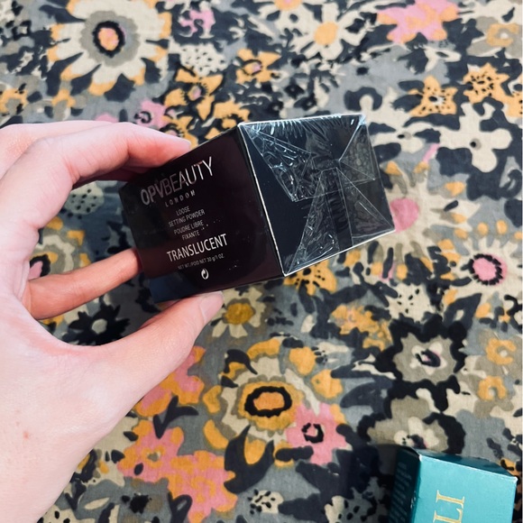 Facial skincare bundle - Picture 4 of 5